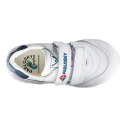 Deportivo barefoot blanca de Pablosky escudo azul